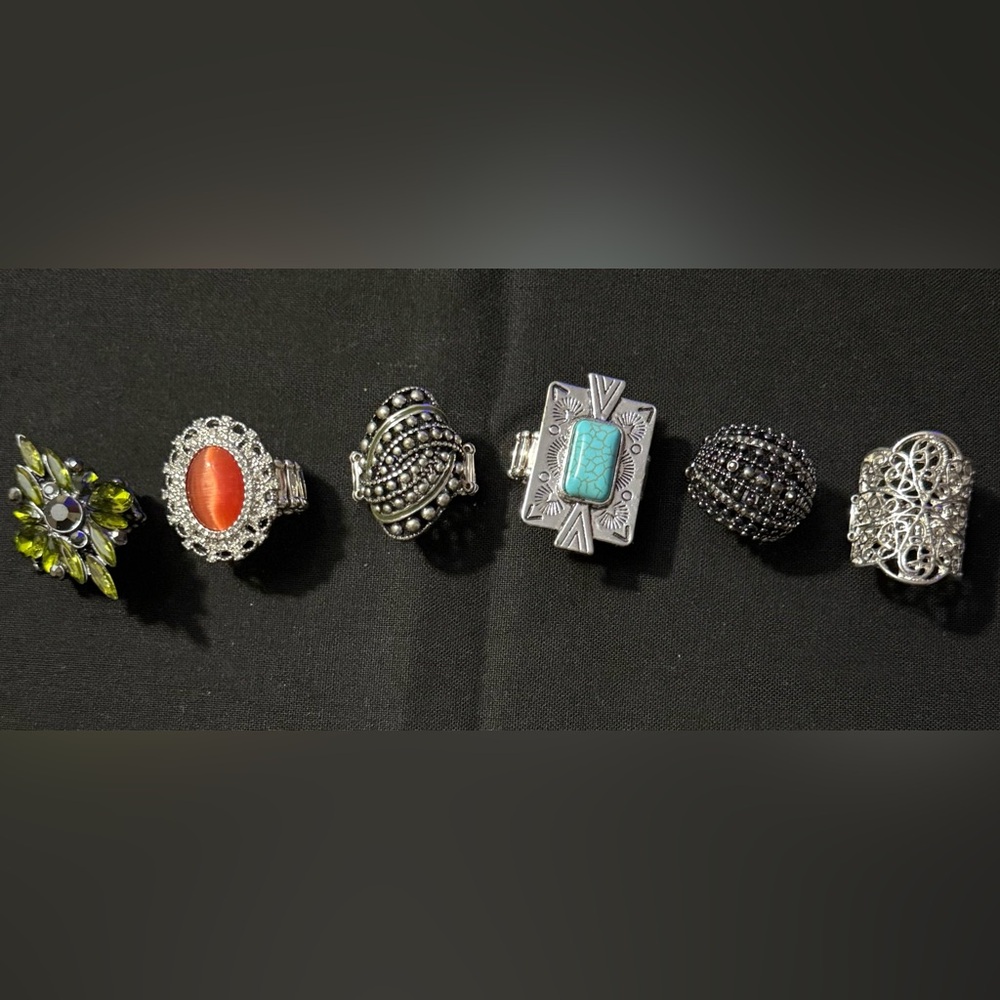 Silver and Turquoise Women's Ring Set